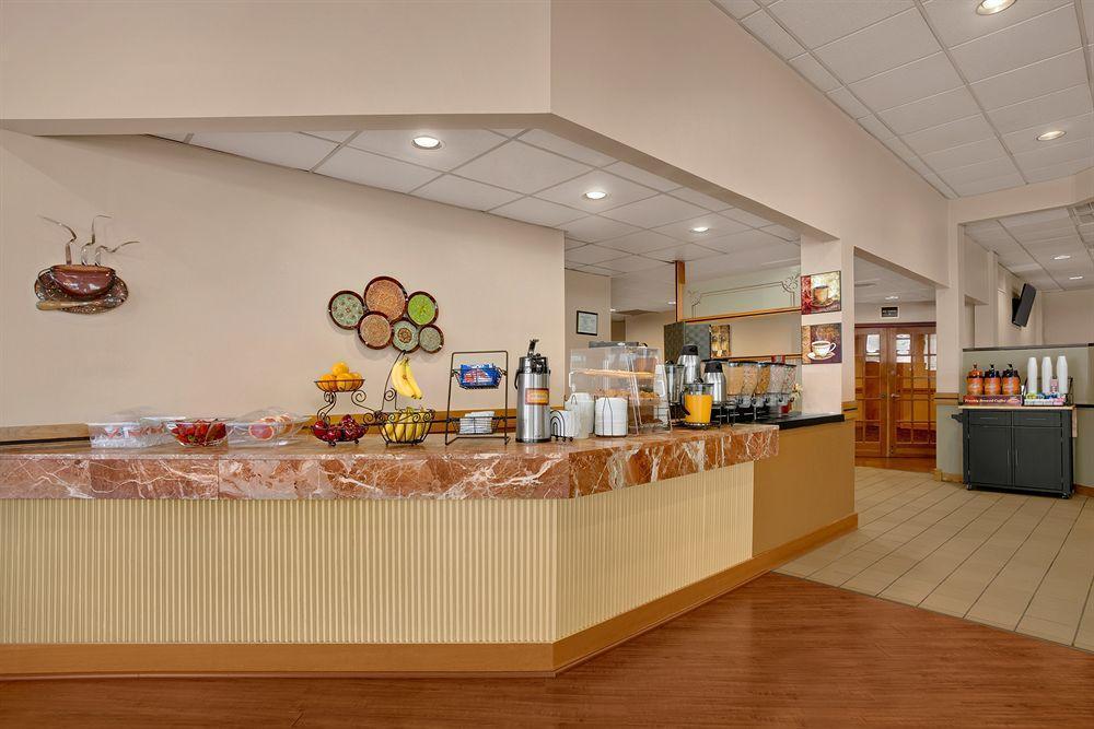 University Inn Austin North Exterior foto